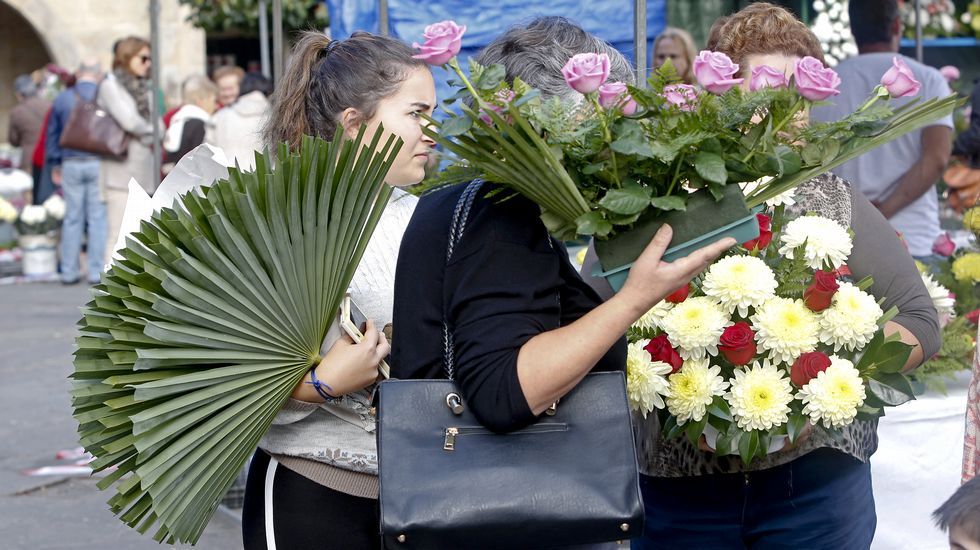 Mercado de flores para Todos los Santos