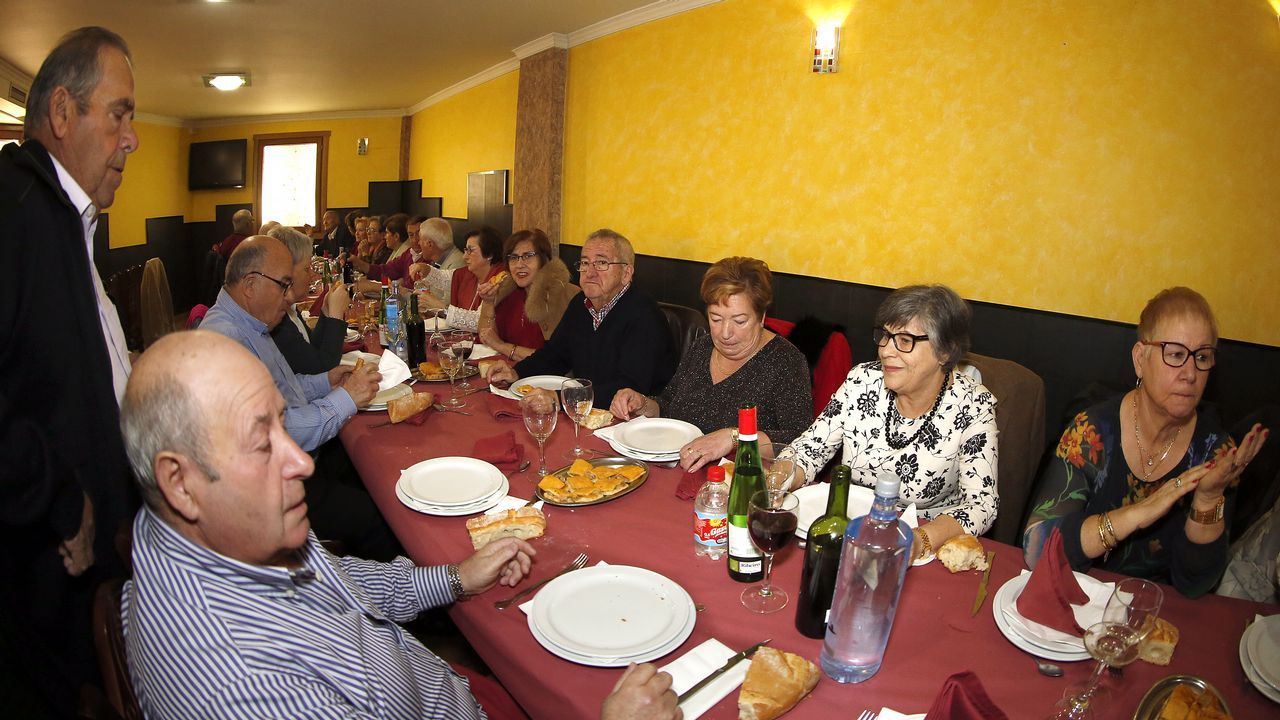 Comida de Reyes para los mayores de Rianxo
