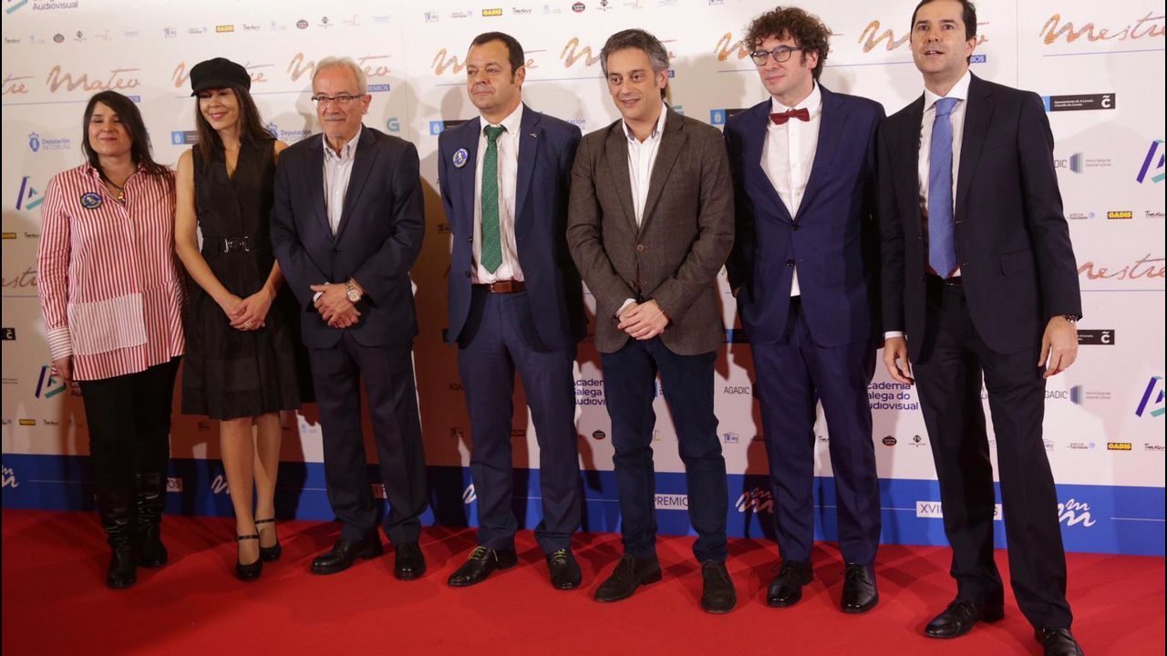 Distintos cargos políticos á chegada ao Palacio da Ópera