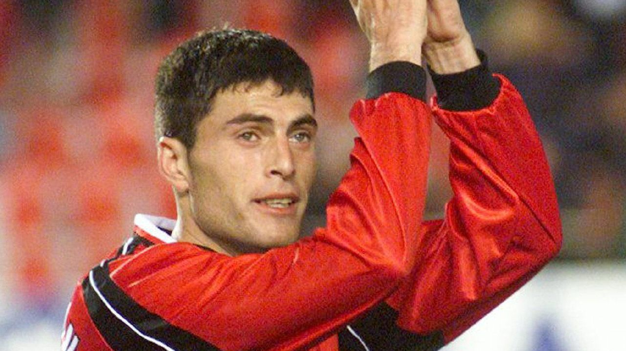 El delantero debutó en Primera cuando Vázquez lo subió al primer equipo en su etapa en Mallorca.