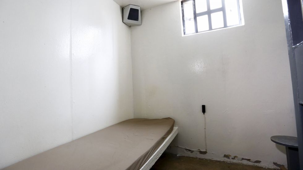 Cama en la celda de «El Chapo» Guzmán.