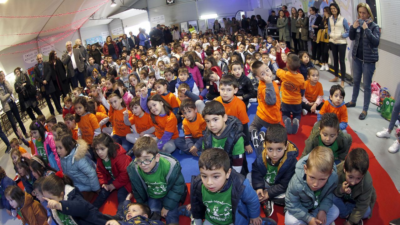 feira da educacion de ribeira