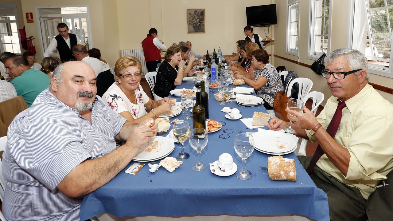 Comida de los Mayores en las fiestas de la Guadalupe.
