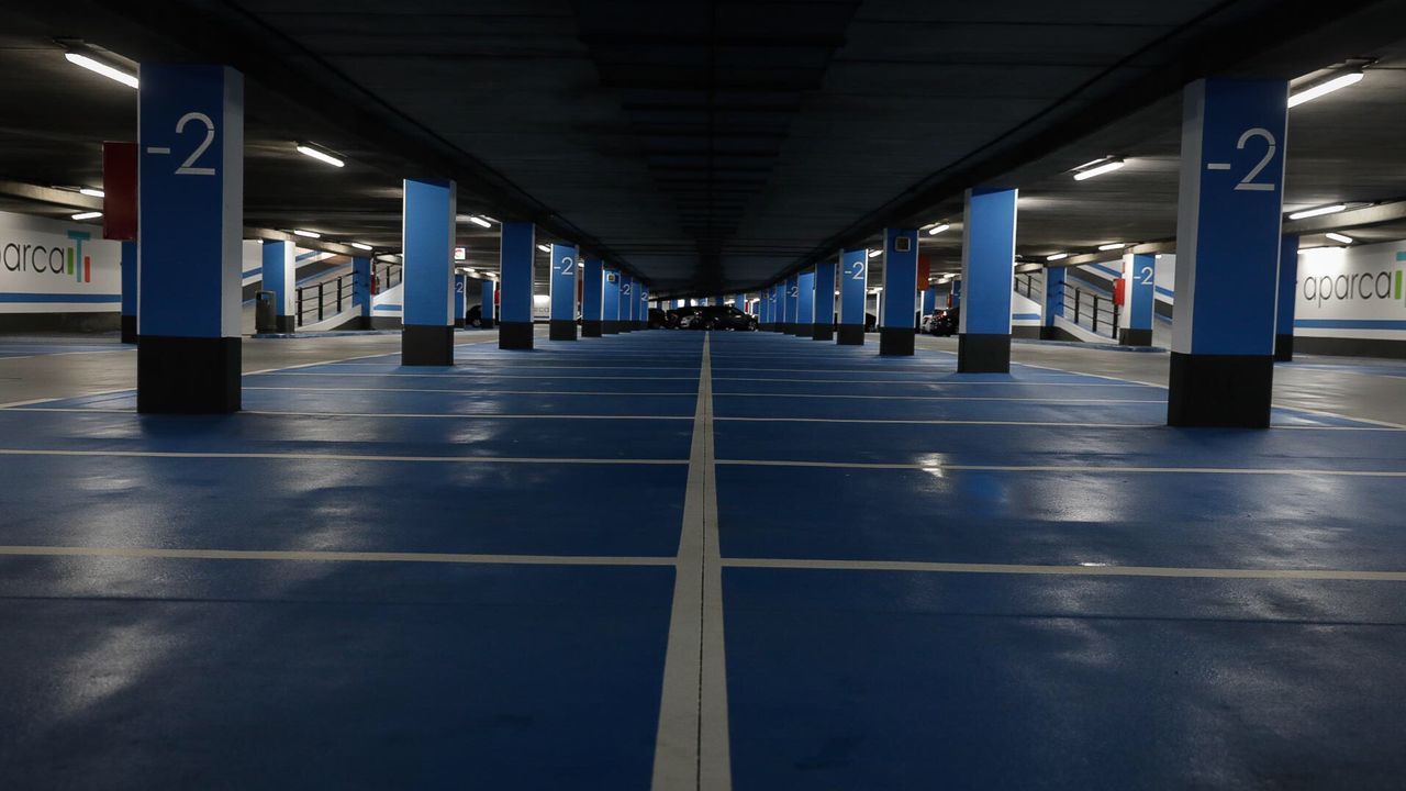 Aparcamiento subterráneo vacío en A Coruña