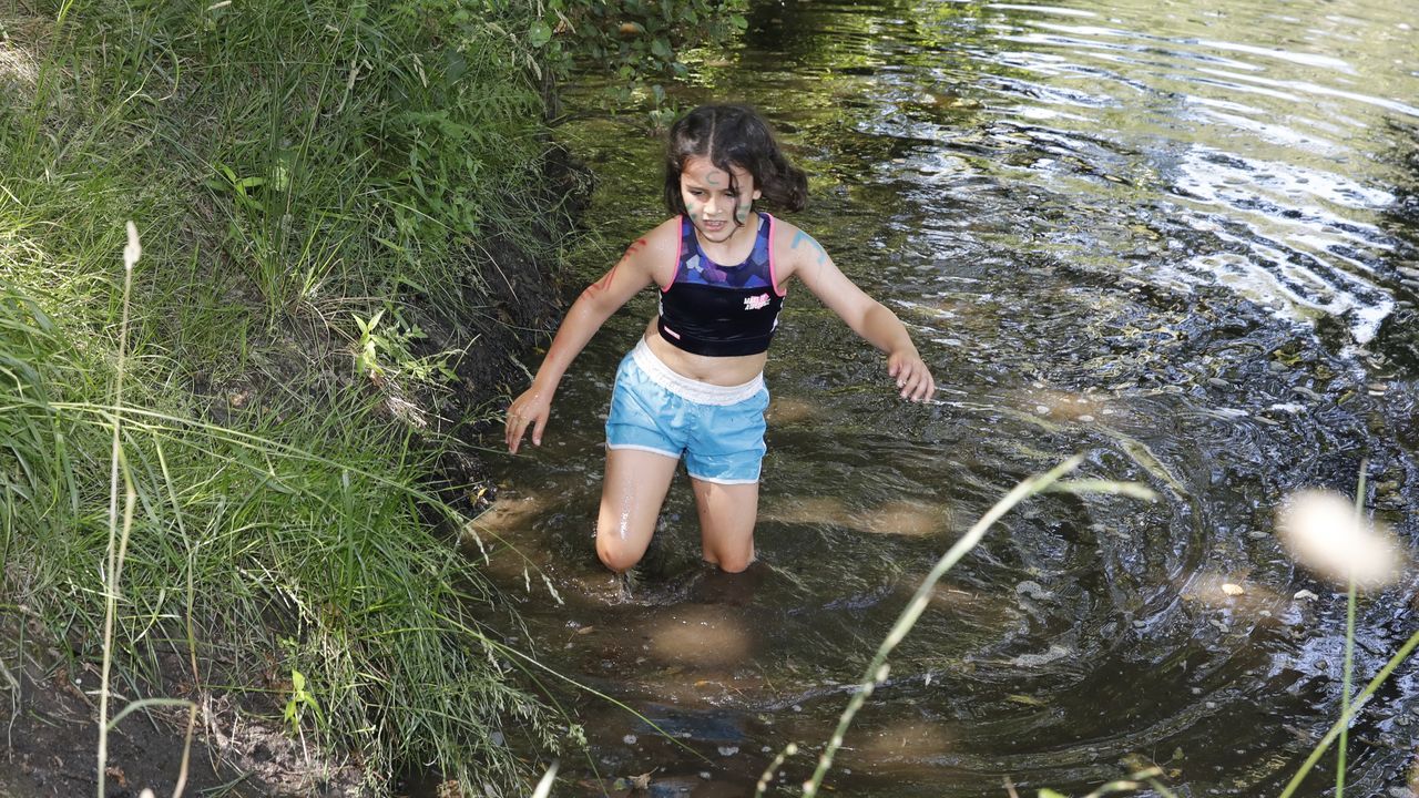 Jornada de diversión y deporte en el campamento Sporty, en Allariz