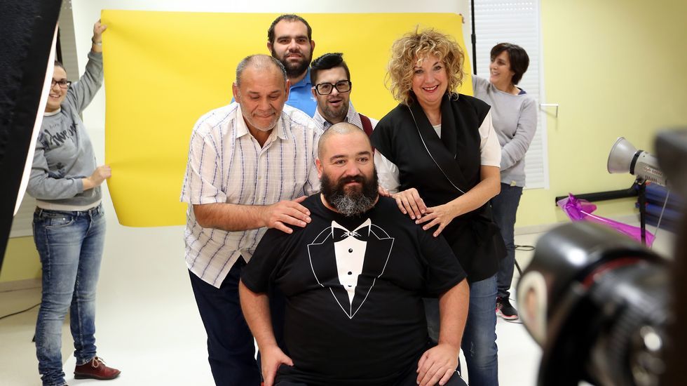 El fotógrafo Pichero comienza con el calendario solidario de Ambar