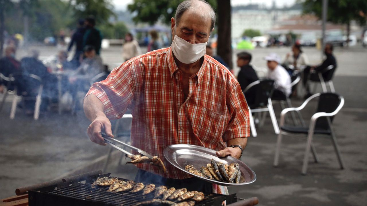 Sardiñada en A Sardiñeira, en A Coruña
