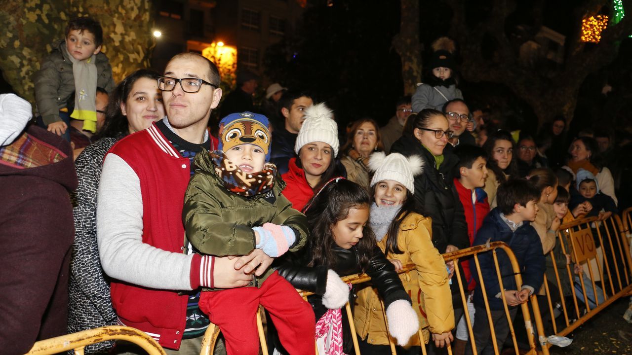 La tradicional foto en el regazo de los Reyes, para avisarles de lo que les hemos pedido