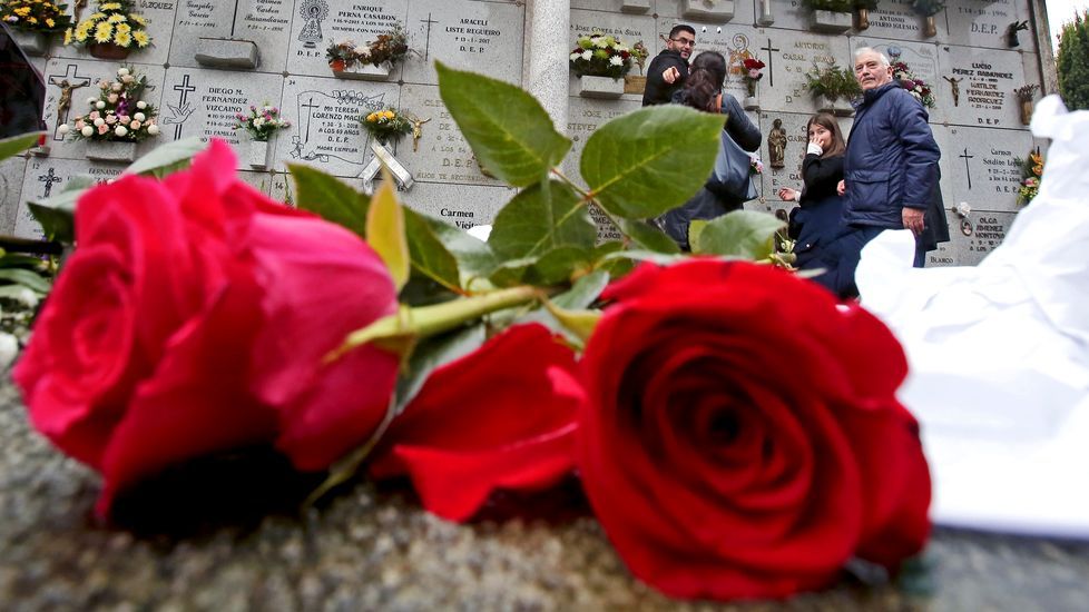 Día de Difuntos en el cementerio de San Mauro