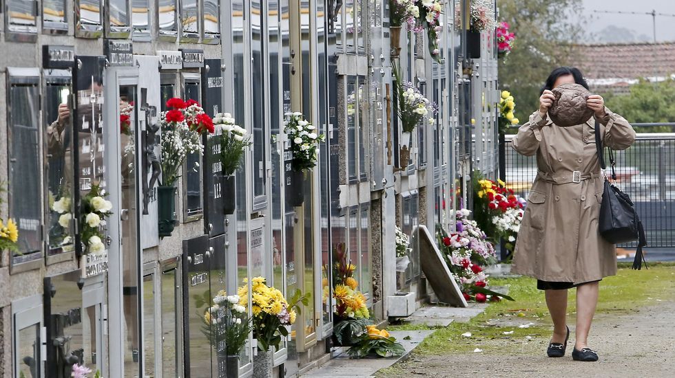 Día de Difuntos en el cementerio de San Mauro