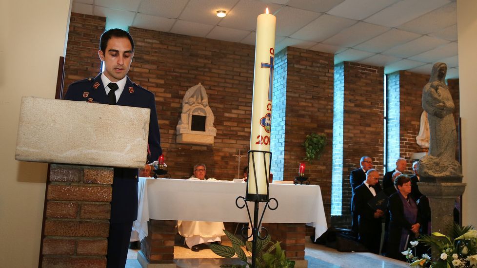 El EVA 10 celebra la festividad de su patrona la Virgen de Loreto con un acto militar