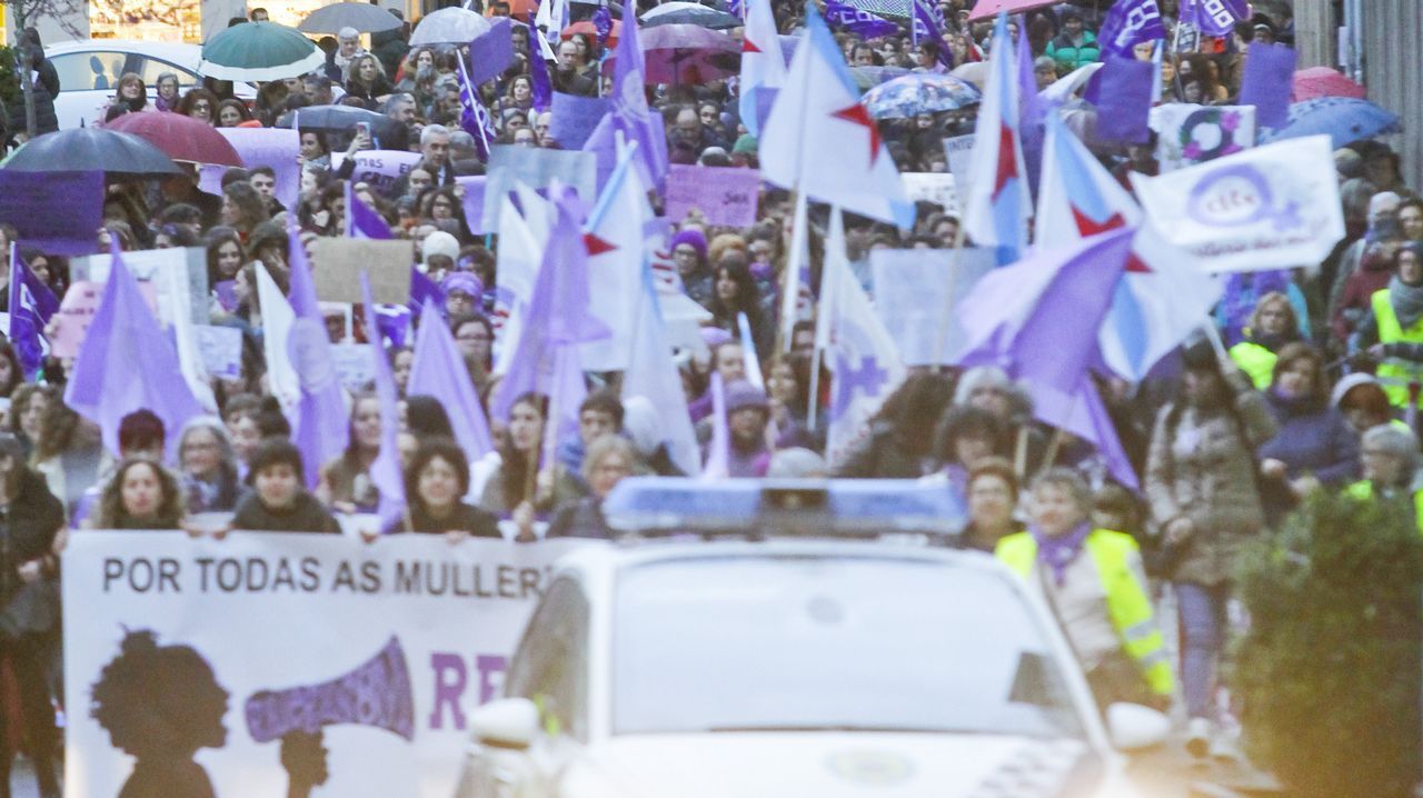 Los participantes en la concentración de Ferrol