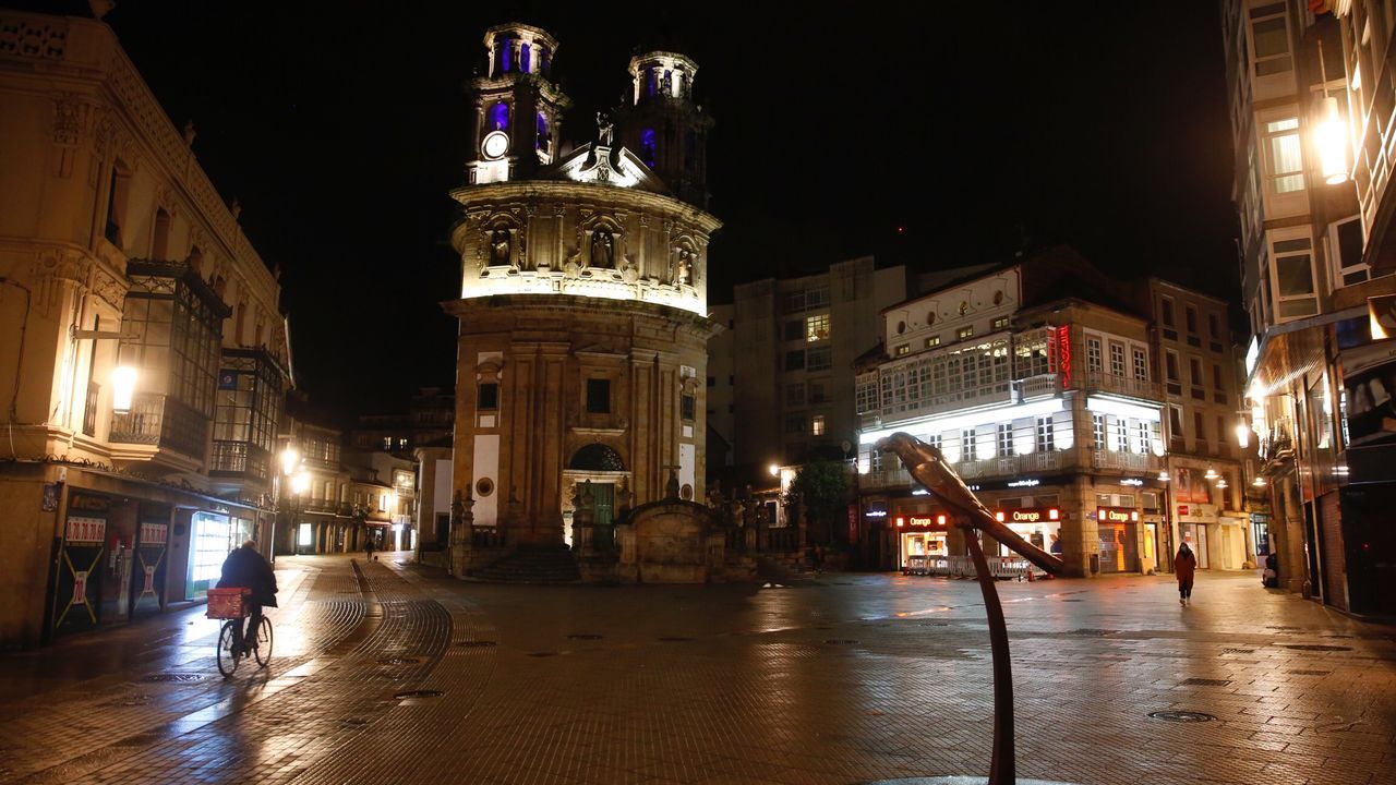 Primeras horas del toque de queda en la ciudad de Pontevedra
