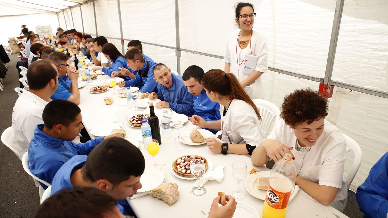 JORNADA DE FAMILIAS EN AMICOS. COMIDA