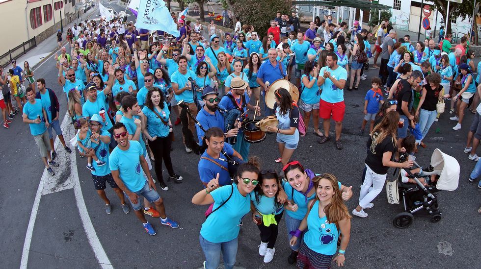 Desfile de peñas da Festa da Dorna 2016