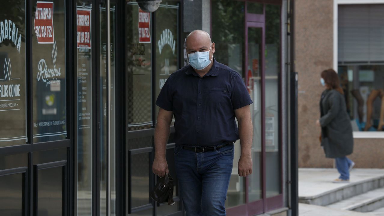 Primer día de uso obligatorio de mascarillas en Barbanza
