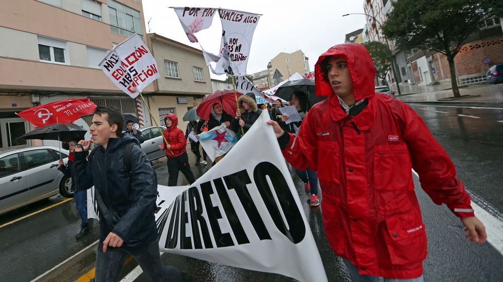 Protesta contra las reválidas y la Lomce en Barbanza
