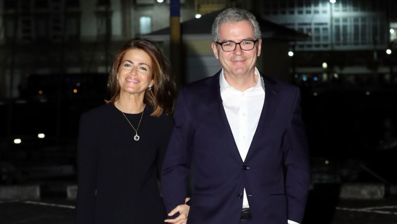 El presidente del grupo Inditex, Pablo Isla y su mujer María de la Vega.