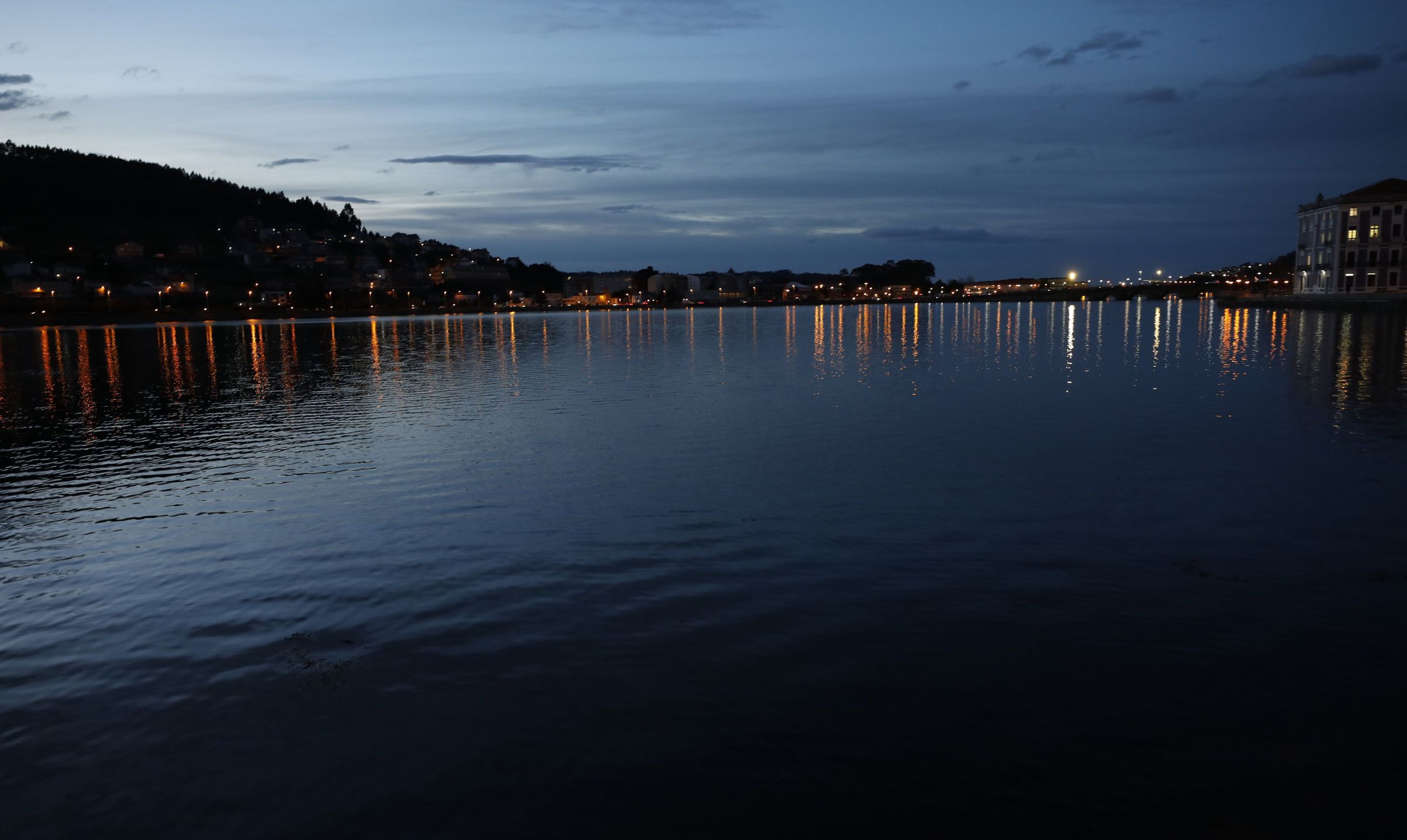 Anoitecer na r�a de Viveiro. 20/03/2025