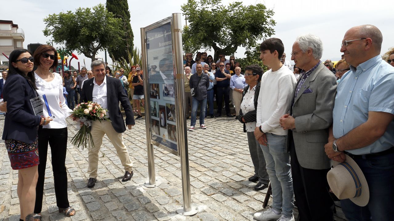 ACTO DEL HOMENAJE A PLACIDO BETANZOS EN EL QUE BAUTIZO´CON SU NOMBRE EL PASEO MARITIMO DE PALMEIRA