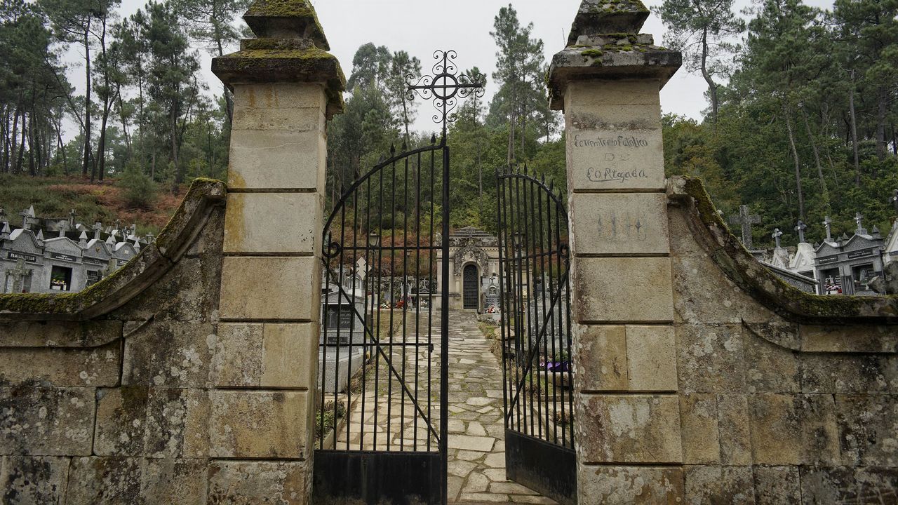 Cementerios singulares de Ourense..Cementerio de Cortegada.