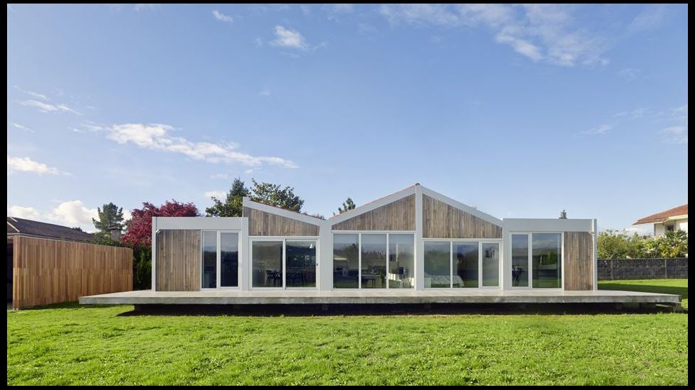 Casa unifamiliar. Firmistáns, Ames. Finalista en la categoría de Vivenda