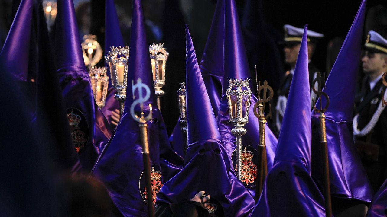 Lunes Santo | Procesión de Cristo Rey y la Virgen de la Amargura. Cofradía de Dolores