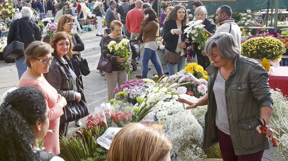 Mercado de flores para Todos los Santos