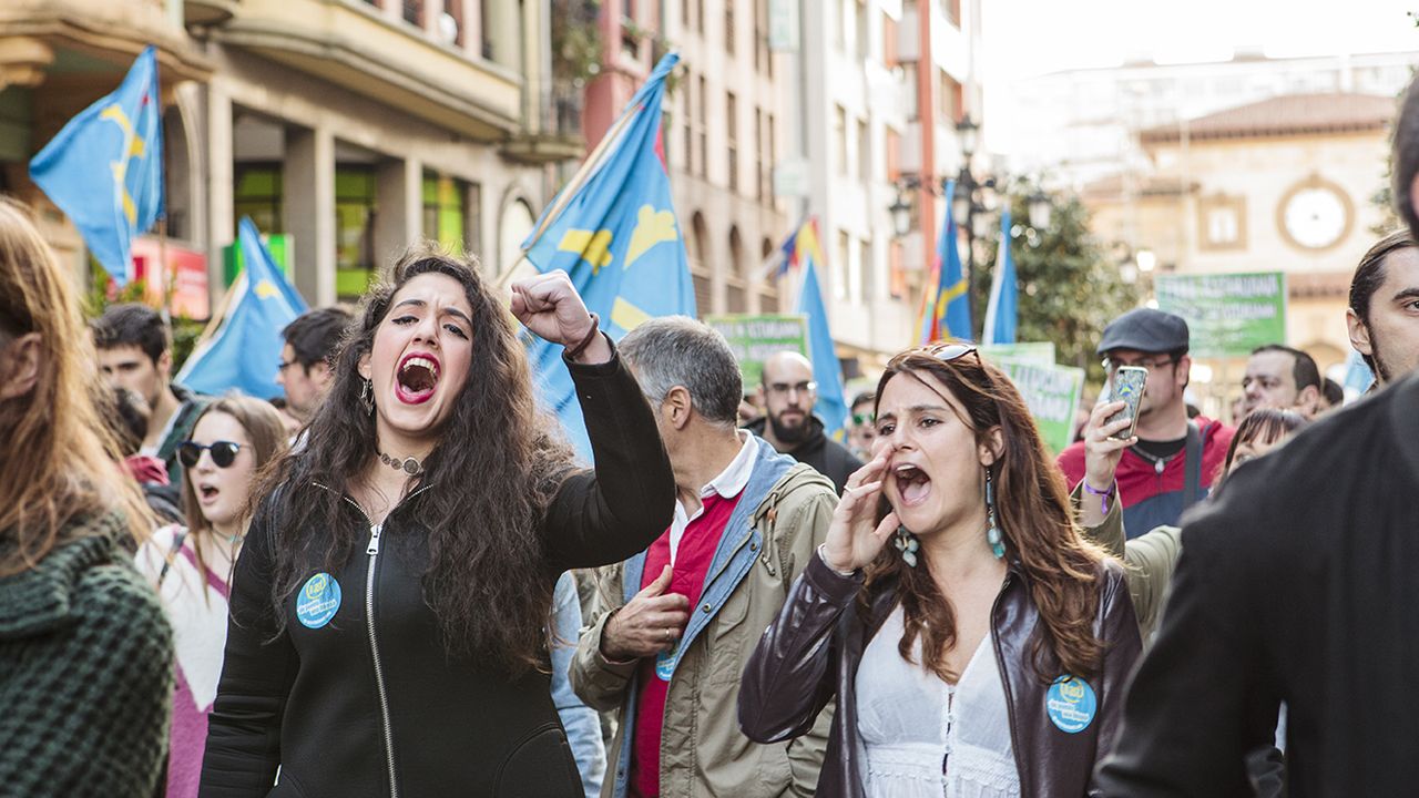 La manifestación por la oficialidad