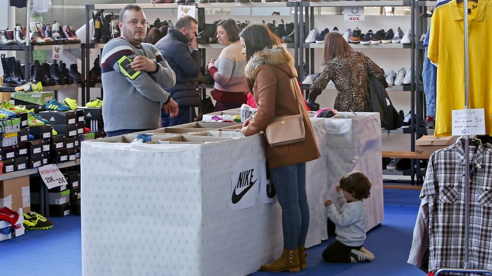 Feria de las rebajas Stock Pontevedra