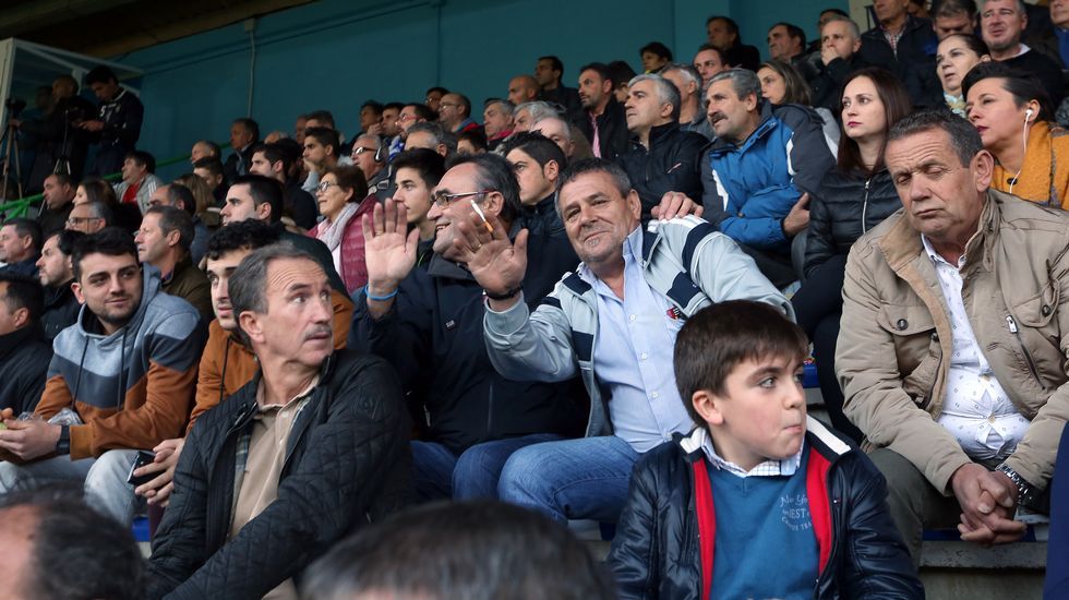 Partido de fútbol Segunda B entre Boiro y Celta B