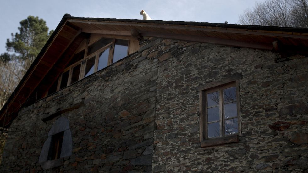 Casas abadonadas en la aldea.