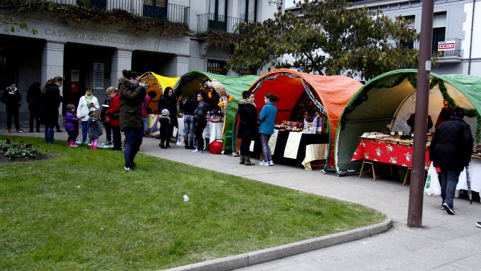 Abre el mercadillo navideño de O Barco