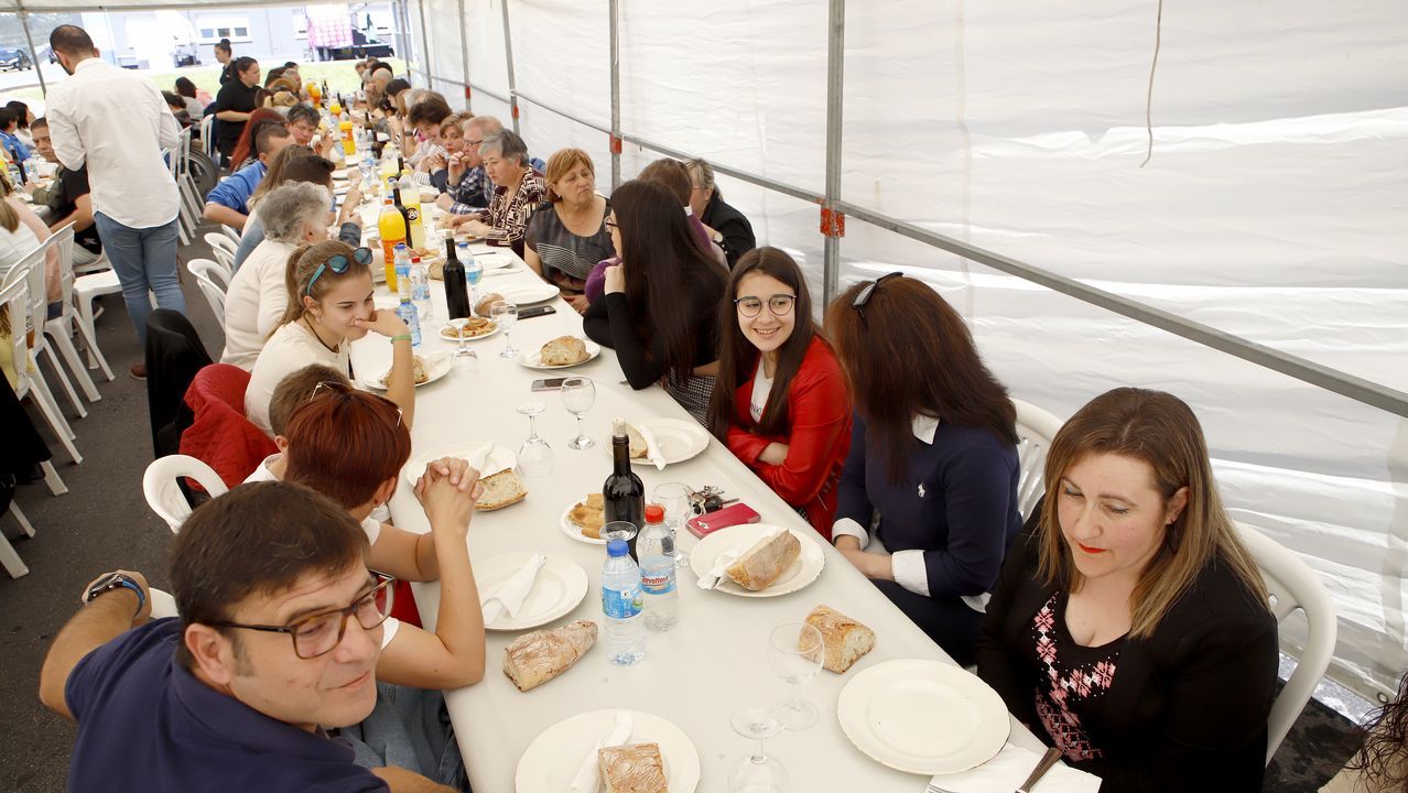 JORNADA DE FAMILIAS EN AMICOS. COMIDA