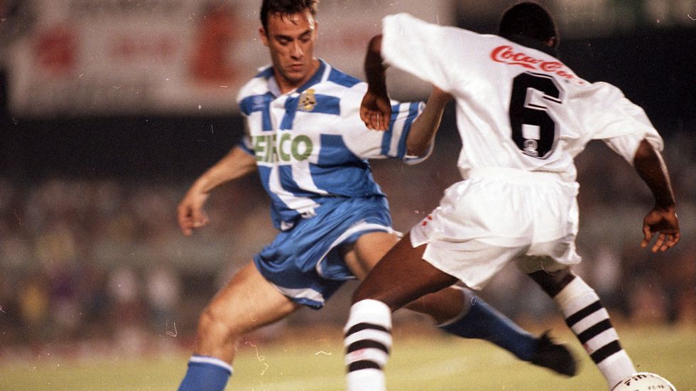 Arsenio da órdenes a Sabin Bilbao.