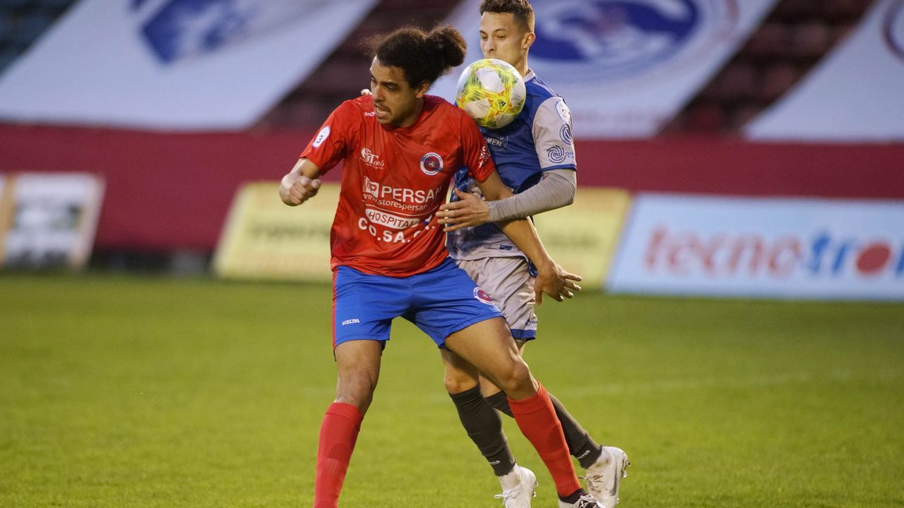 Ambiente de gala en el derbi del fútbol ourensano.La pugna entre la UD Ourense y el Ourense CF fue toda una fiesta del balompié provincial