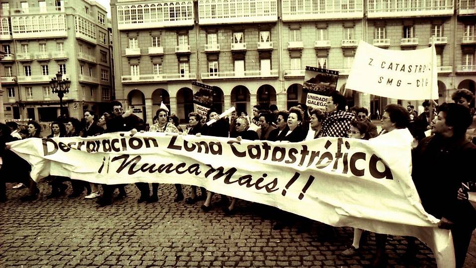 20 años del hundimiento del «Mar Egeo» en A Coruña