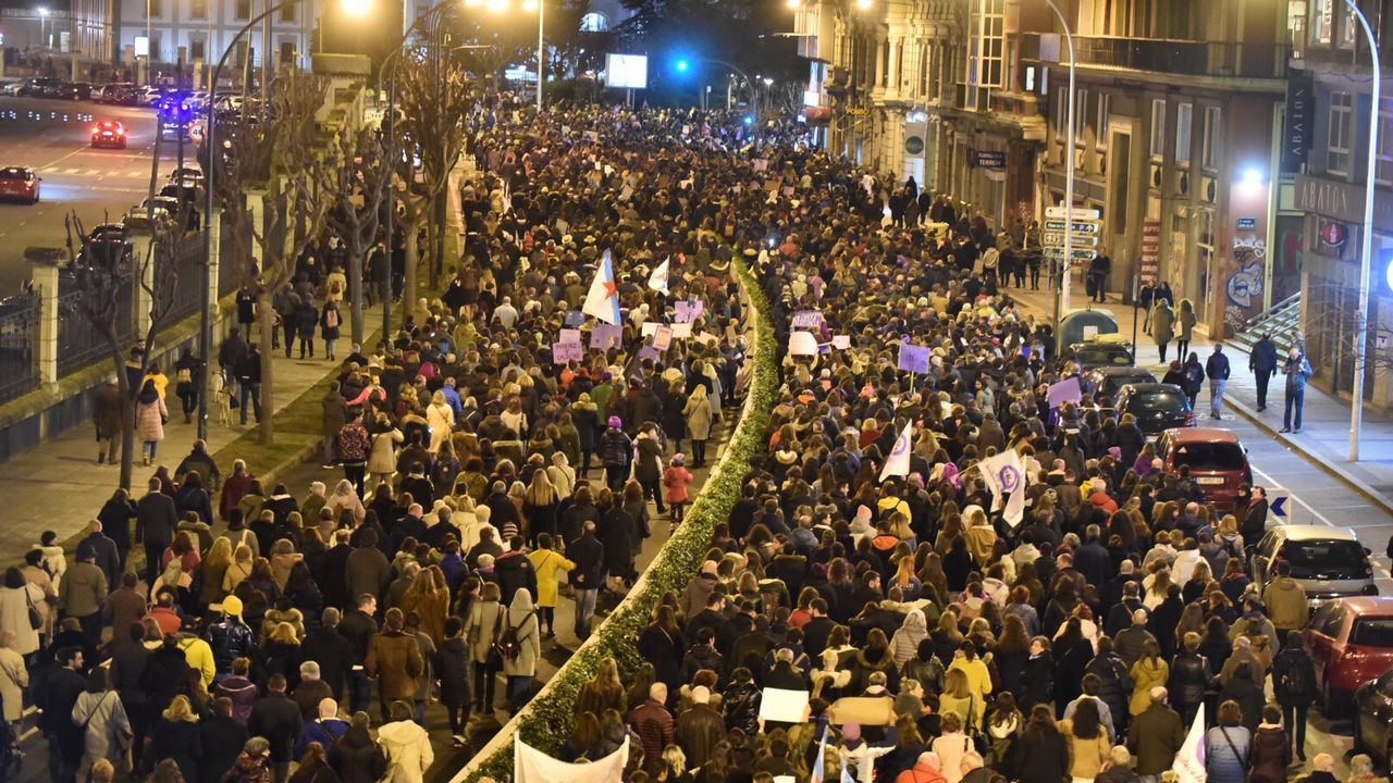 Los participantes en la concentración de Ferrol