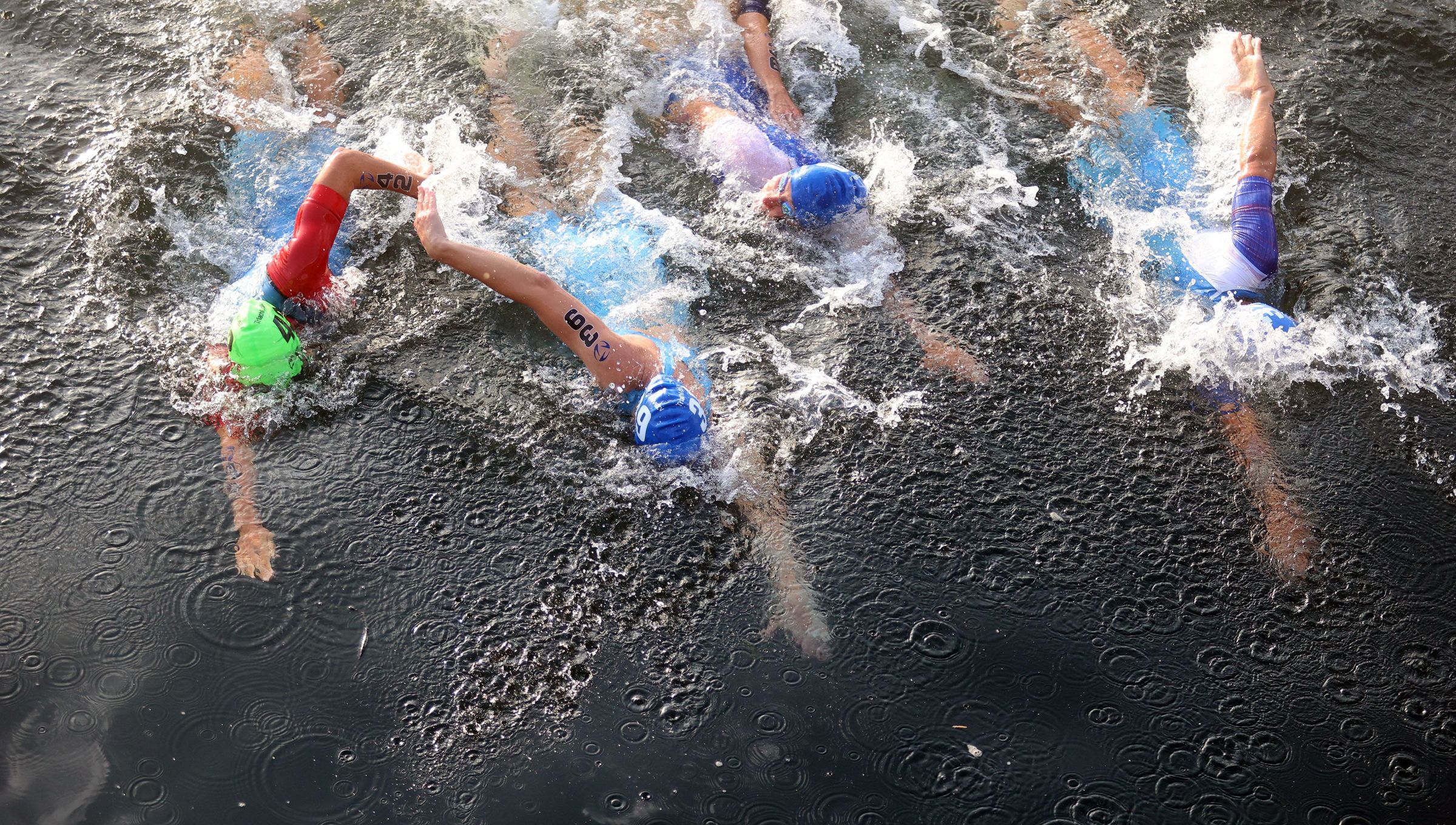 Participantes no Campionato do Mundo de Longa Distancia nas augas do ro Lrez en Pontevedra. 29/06/2025