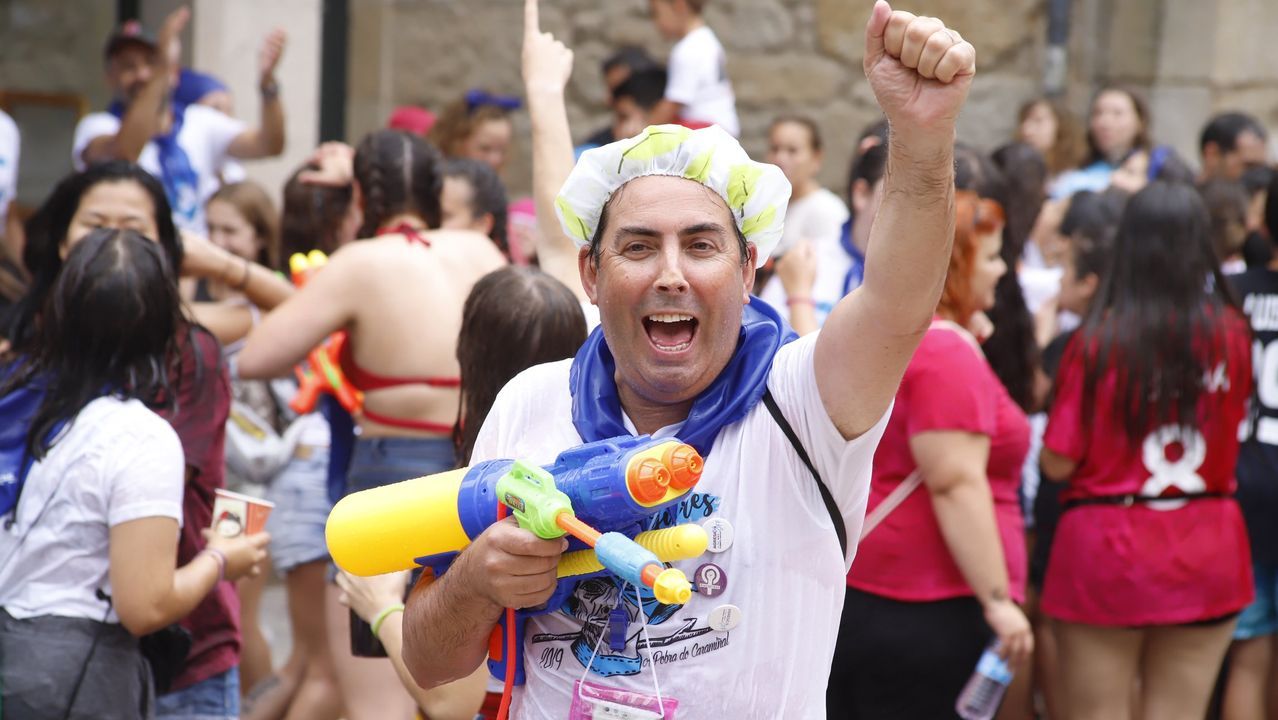 RESUMEN DEL AÑO 2019.Mucha agua y buen humor en los San Juerguines de A Pobra