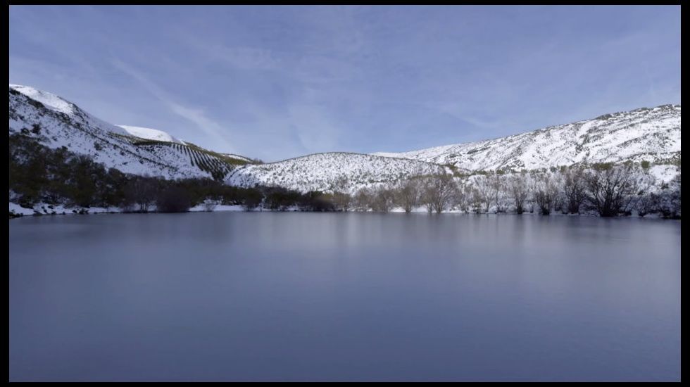 Otra vista invernal de la laguna en una imagen del documental Tempo , de Manuel Valcárcel