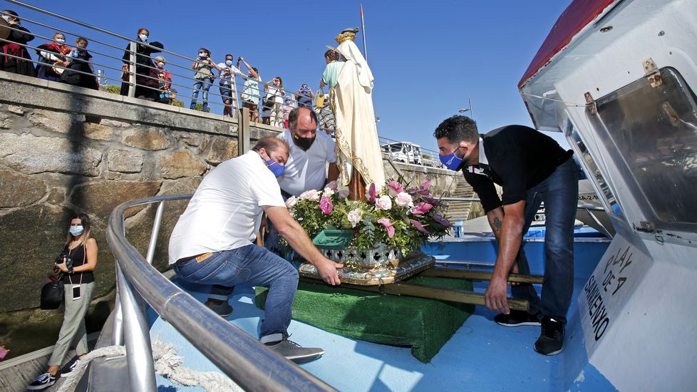 Procesión marítima de la Virgen del Carmen en Sanxenxo