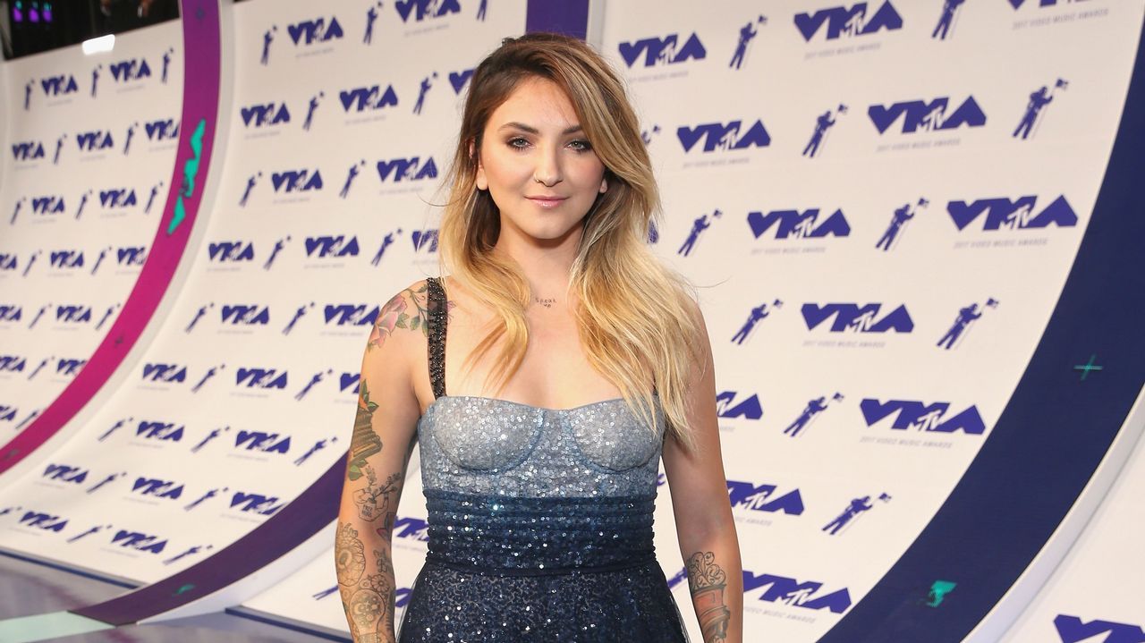 Julia Michaels