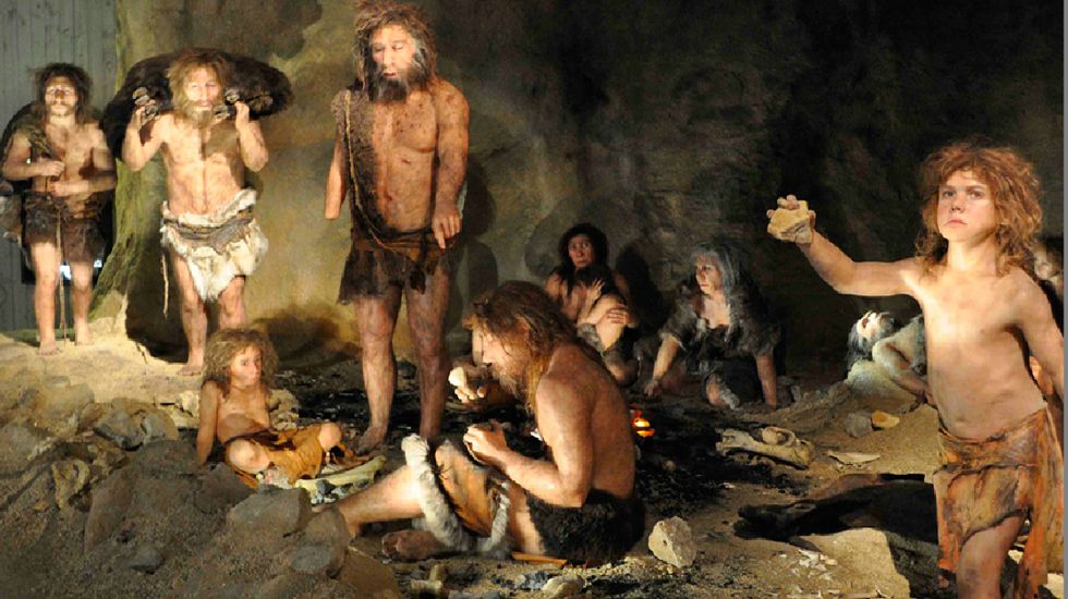Recreaci�n de un grupo de neandertales
