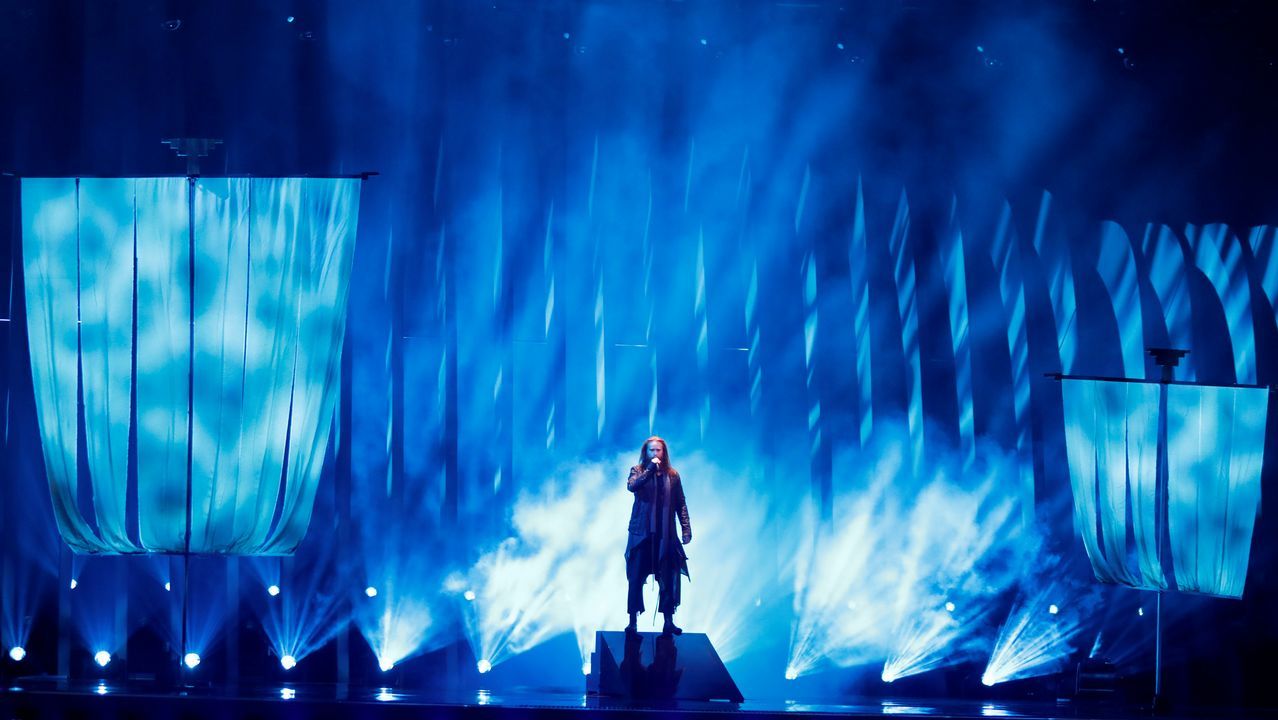 Rasmussen, los representantes de Dinamarca, durante el ensayo de «Higher Ground»