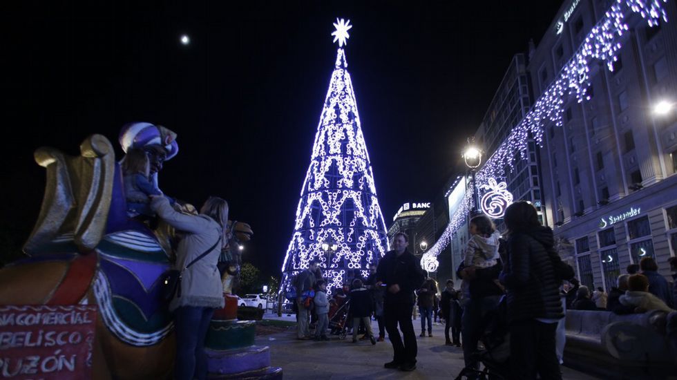 Luces de Navidad en A Coruña: Obelisco