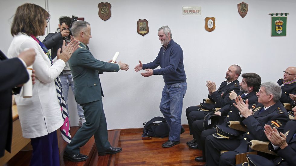 Entrega de medallas en la Policía Nacional