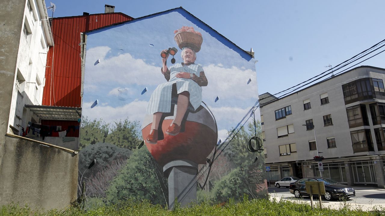 Hai un galego na lúa, de Wedo Goás, en la avenida de Galicia