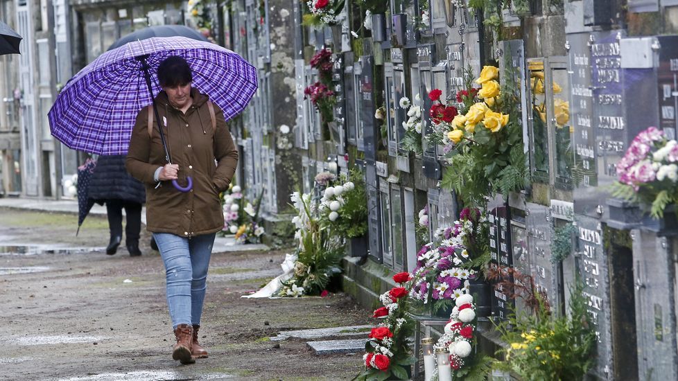 Día de Difuntos en el cementerio de San Mauro