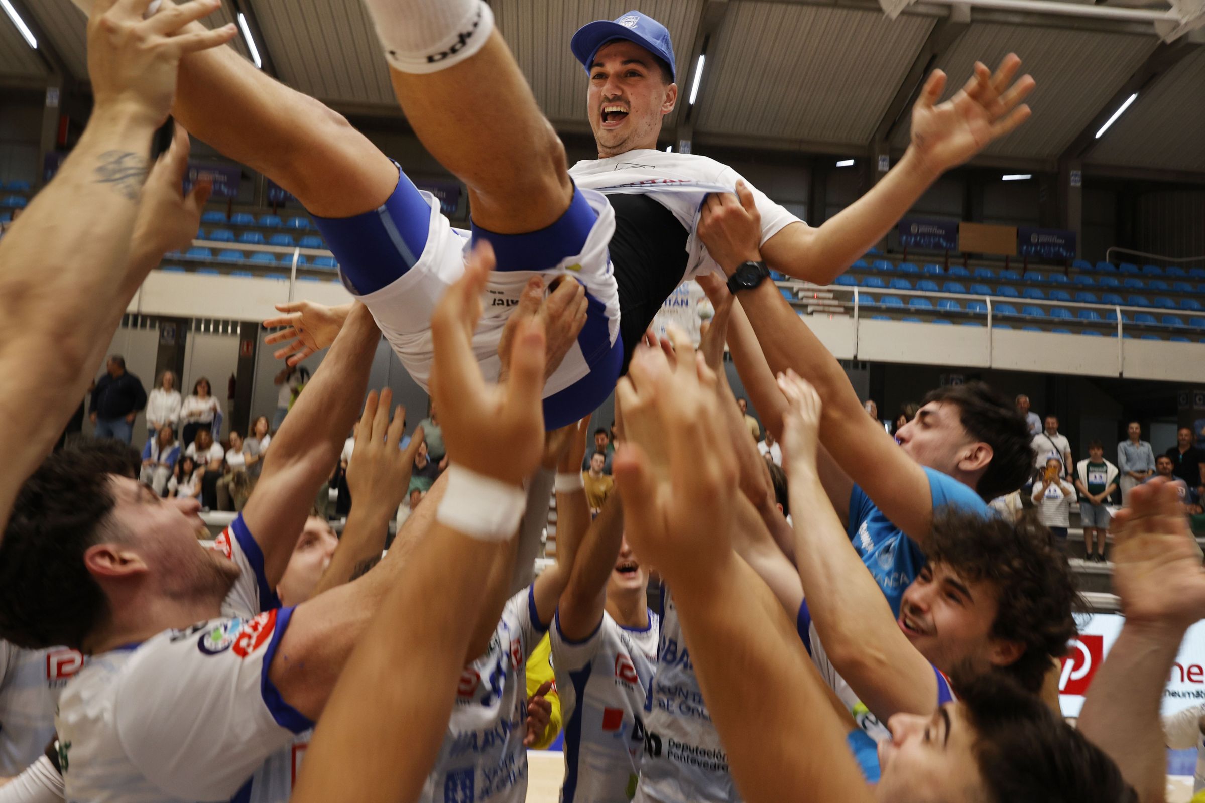 Despedida de Javiva, xogador do balonmano Cisne. 17/05/2025